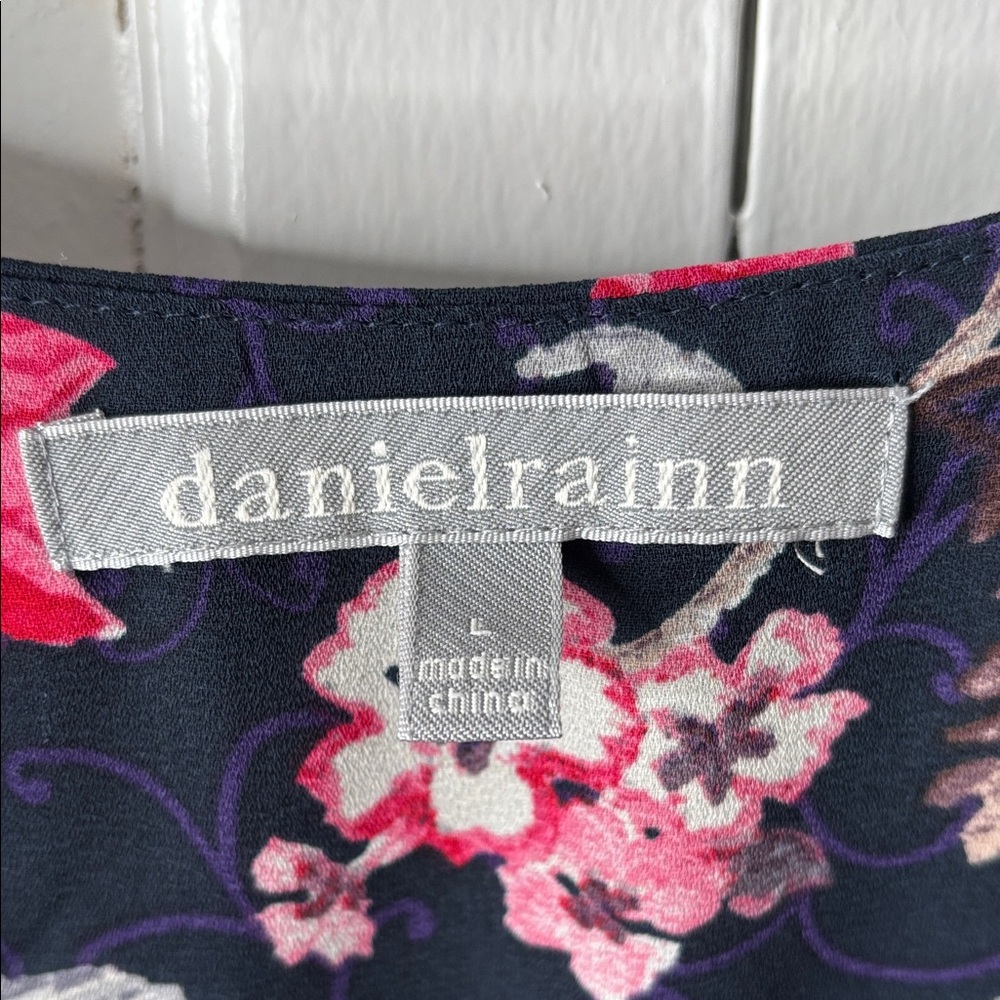 Daniel Rainn Navy Floral V-Neck Short Sleeve Blouse with Pink & White Flowers - Picture 2 of 10